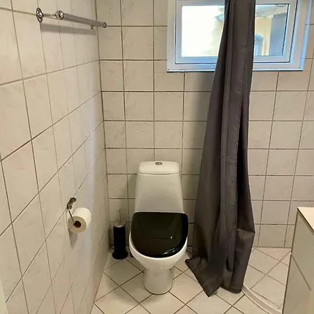 Charming Townhome Near And Square *