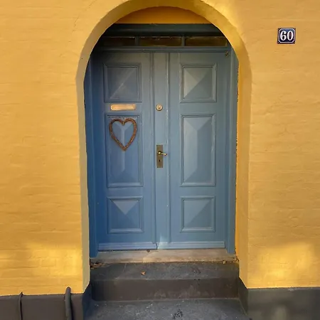 Ferienhaus Charming Townhome Near And Square *