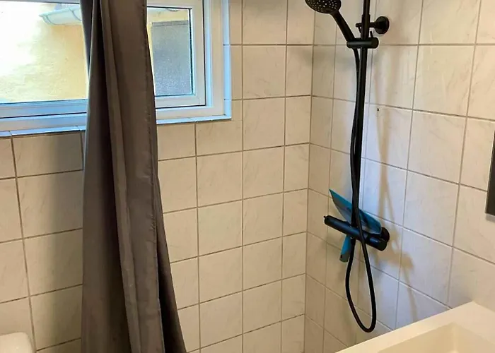 Charming Townhome Near And Square بيت للعطل