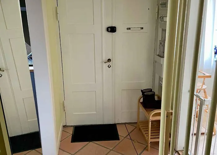 بيت للعطل Charming Townhome Near And Square