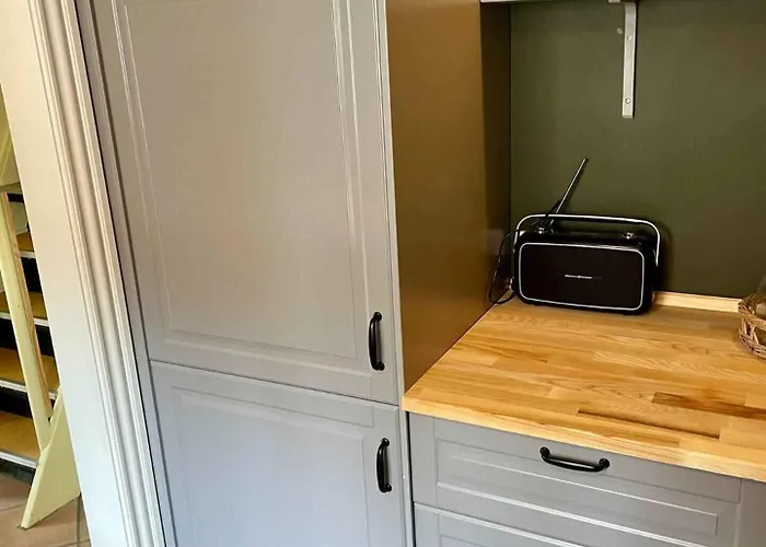 Charming Townhome Near And Square بيت للعطل