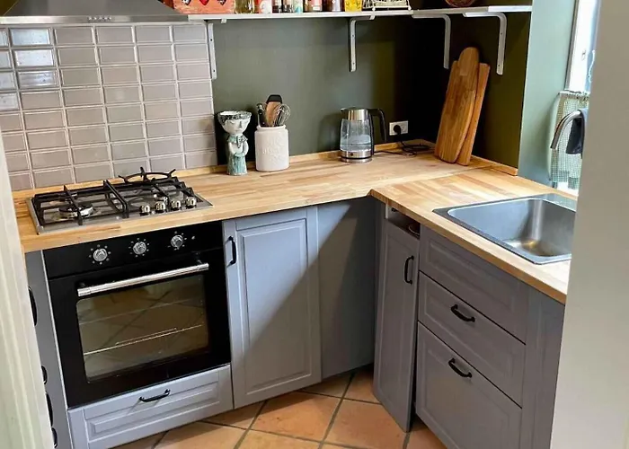 Charming Townhome Near And Square بيت للعطل *