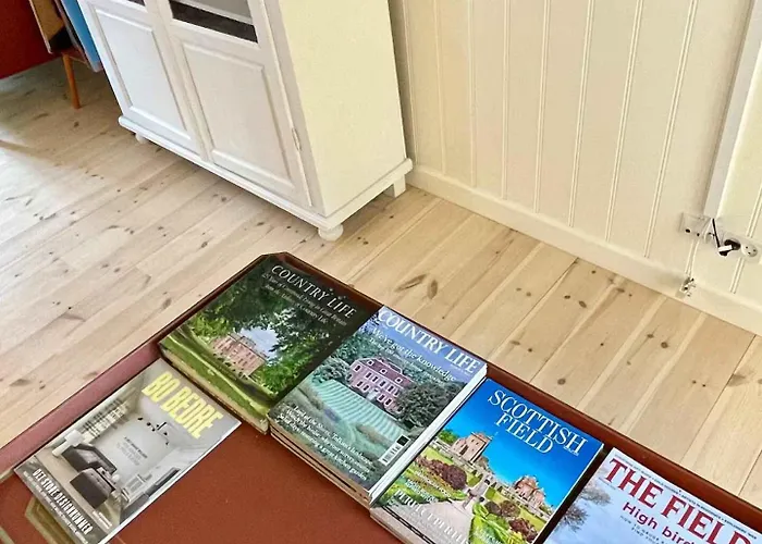 بيت للعطل Charming Townhome Near And Square *